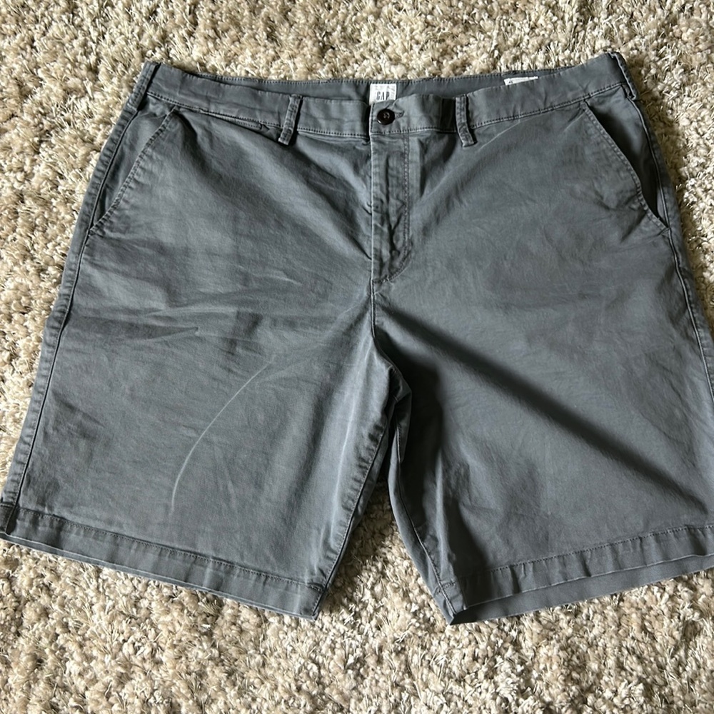Men’s GAP shorts